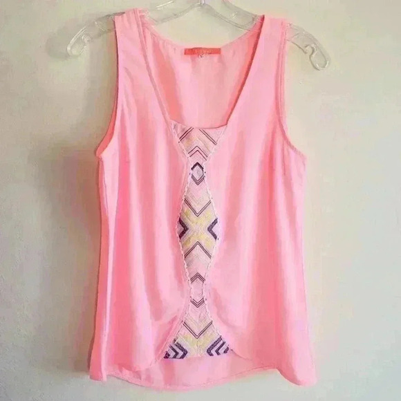Lulumari Coral beaded semi fitted tank top size small - Picture 4 of 12